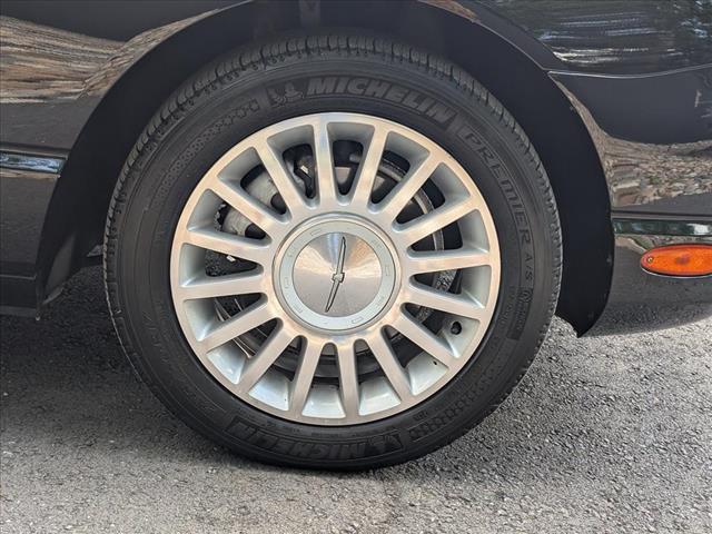 2005 Ford Thunderbird Deluxe