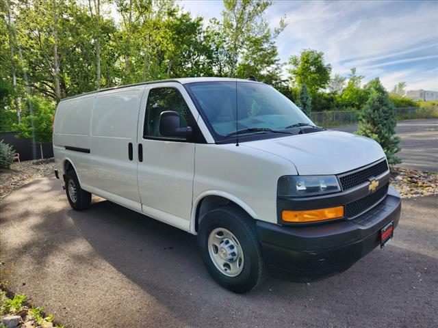 2023 Chevrolet Express 2500