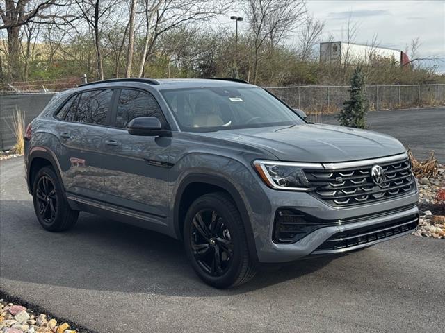 2025 Volkswagen Atlas Cross Sport SEL R-Line Black 4Motion