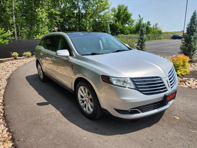 2019 Lincoln MKT Reserve