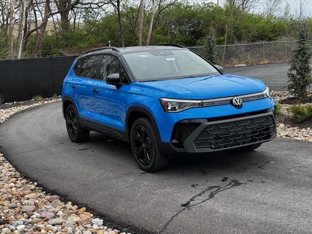 2025 Volkswagen Taos SE Black 4Motion