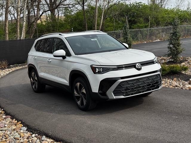 2025 Volkswagen Taos SE 4Motion