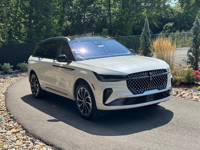 2025 Lincoln Nautilus Hybrid Reserve
