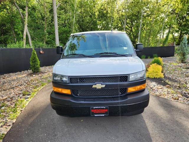 2023 Chevrolet Express 2500