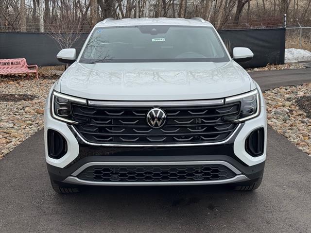 2025 Volkswagen Atlas Cross Sport SE 4Motion