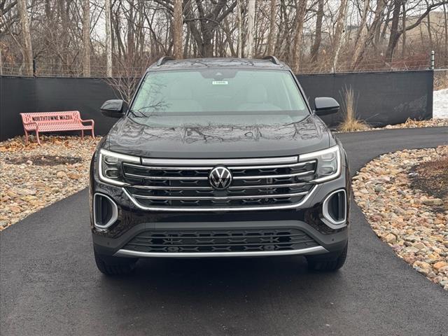 2025 Volkswagen Atlas SE