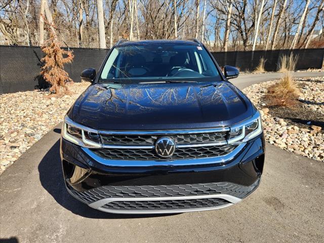 2024 Volkswagen Taos SEL 4Motion
