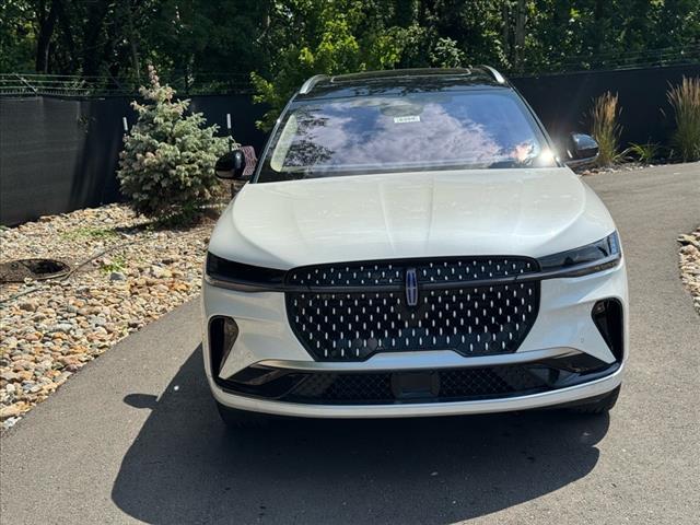 2025 Lincoln Nautilus Hybrid Reserve