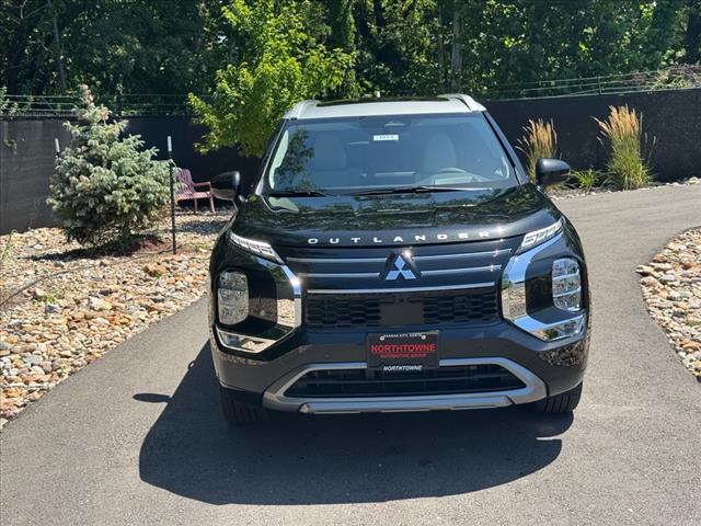 2025 Mitsubishi Outlander SEL Platinum Edition