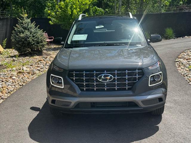 2025 Hyundai VENUE Limited