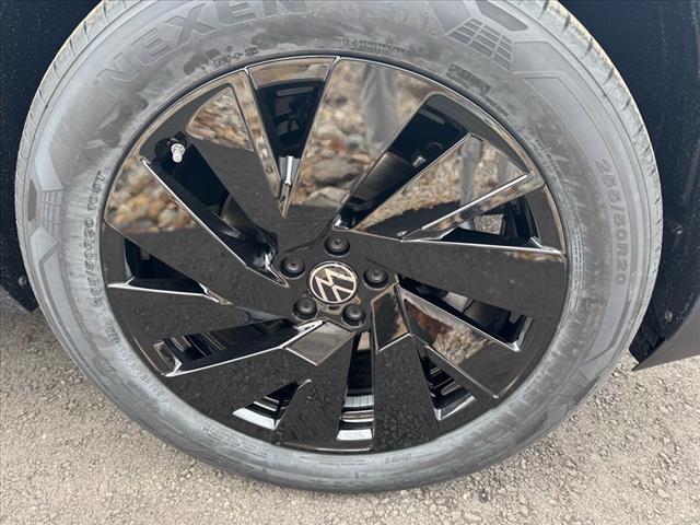 2025 Volkswagen Atlas Cross Sport SE 4Motion