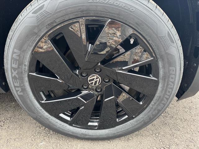 2025 Volkswagen Atlas Cross Sport SE 4Motion