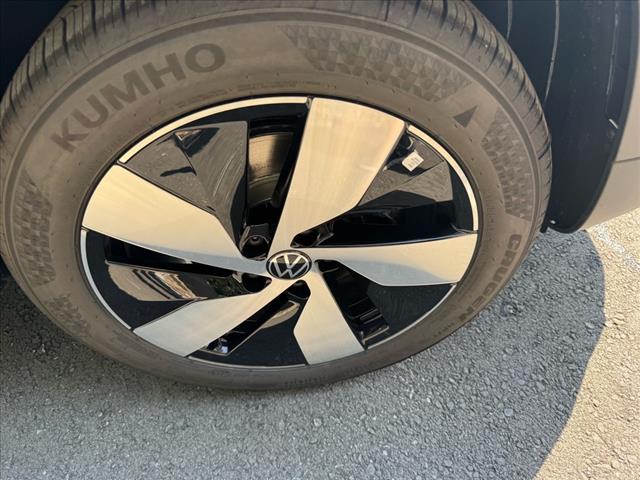 2025 Volkswagen Taos S 4Motion