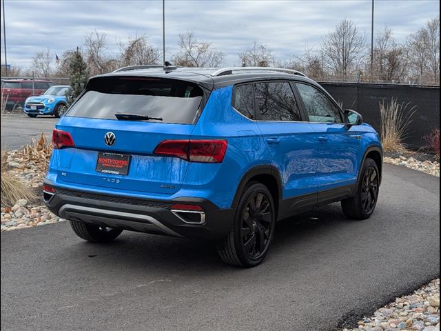2024 Volkswagen Taos SE 4Motion