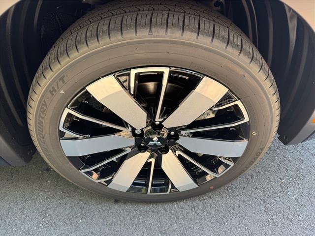 2025 Mitsubishi Outlander SEL