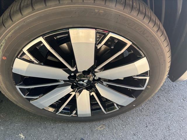 2025 Mitsubishi Outlander SEL