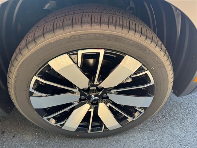 2025 Mitsubishi Outlander SEL Platinum Edition