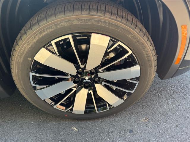 2025 Mitsubishi Outlander SEL Platinum Edition
