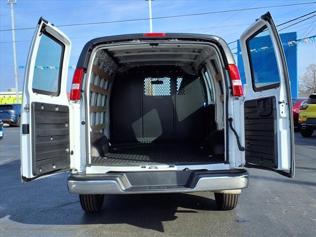 2023 GMC Savana 2500