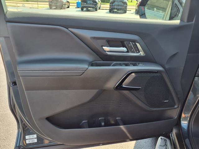 2025 Chevrolet Silverado EV LT