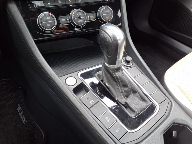 2019 Volkswagen Jetta R-Line