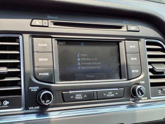 2016 Hyundai SONATA Hybrid SE