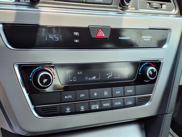 2016 Hyundai SONATA Hybrid SE