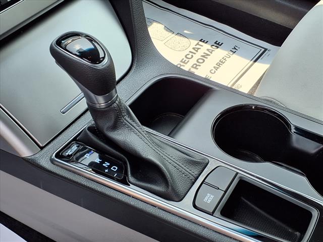 2016 Hyundai SONATA Hybrid SE