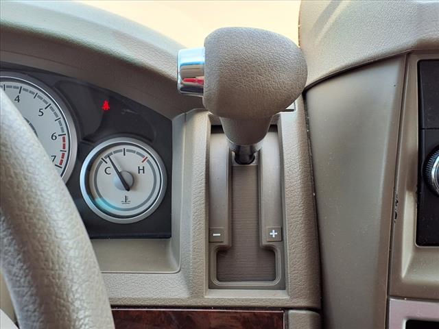 2010 Chrysler Town and Country LX