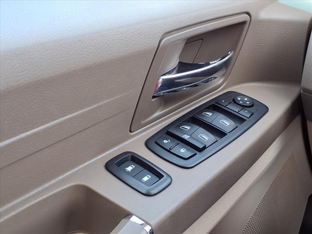2010 Chrysler Town and Country LX