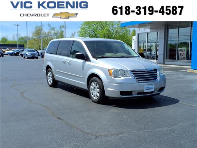 2010 Chrysler Town and Country LX