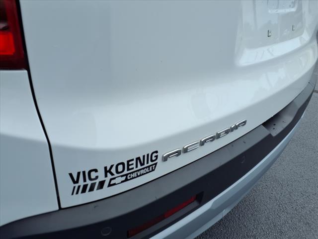 2022 GMC Acadia SLE