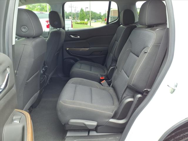 2022 GMC Acadia SLE