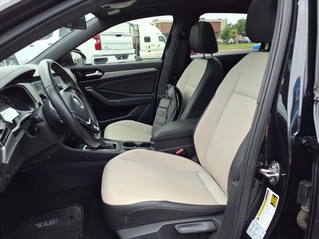 2019 Volkswagen Jetta R-Line