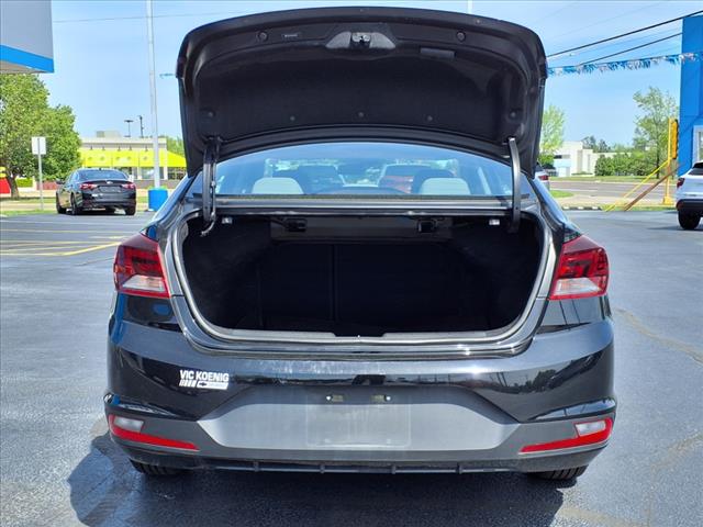 2020 Hyundai ELANTRA SE
