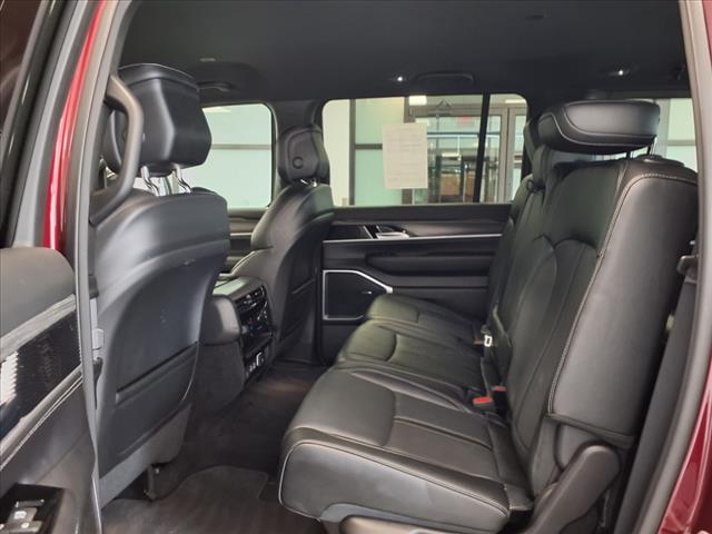 2023 Jeep Wagoneer Series III