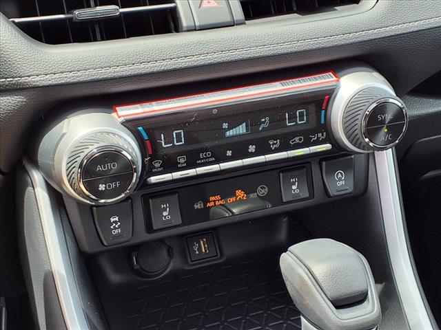 2025 Toyota RAV4 XLE AWD