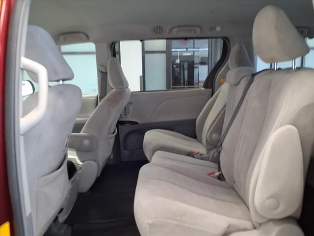 2013 Toyota Sienna LE