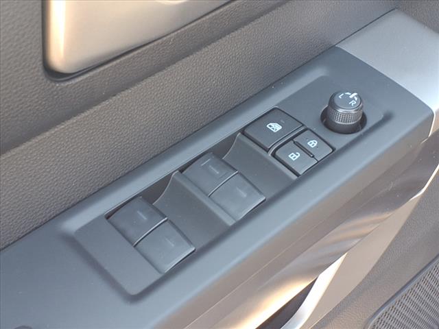 2025 Toyota Tundra SR5 CrewMax 5.5 Bed