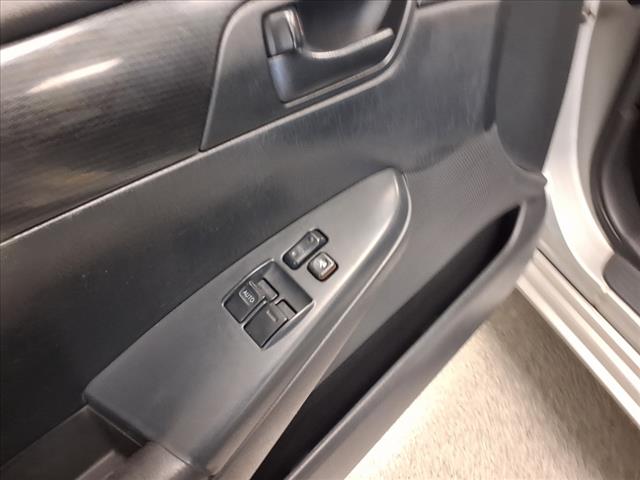 2005 Toyota Camry Solara SE