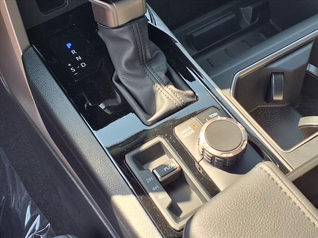 2025 Toyota Tundra SR5 CrewMax 5.5 Bed