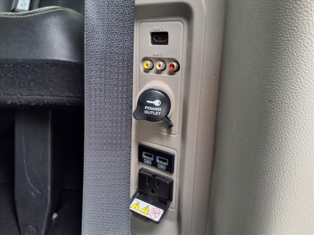 2015 Chrysler Town and Country Touring
