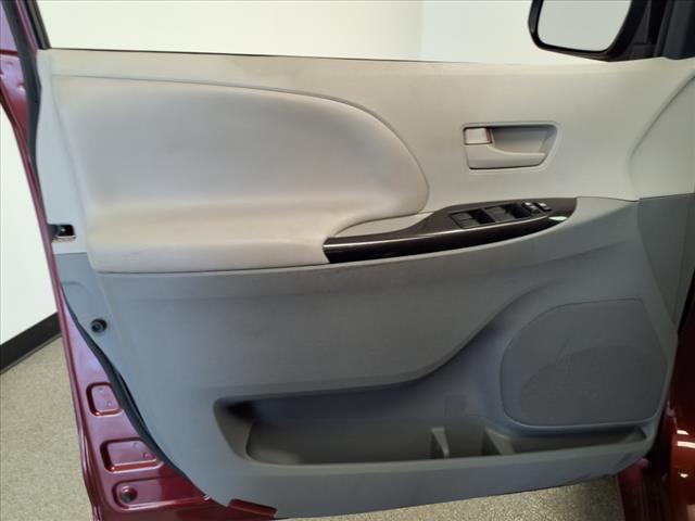 2013 Toyota Sienna LE