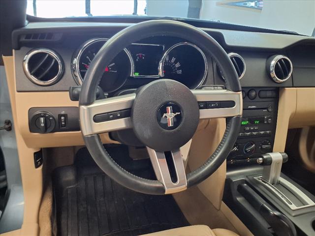 2005 Ford Mustang V6