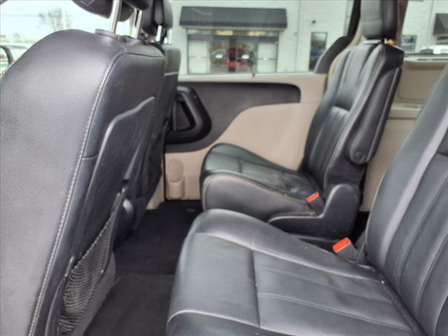 2015 Chrysler Town and Country Touring