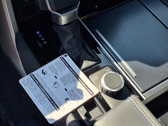 2025 Toyota Tundra Platinum CrewMax 5.5 Bed