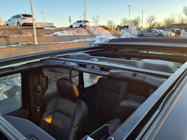 2021 Jeep Wrangler Unlimited Unlimited Sahara Altitude