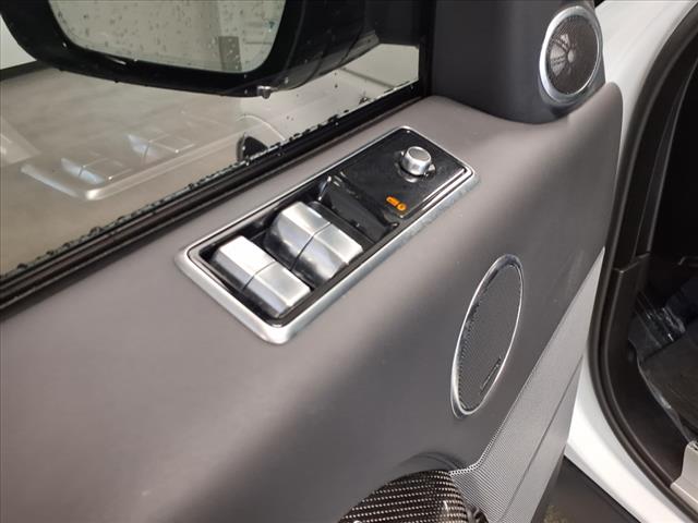 2021 Land Rover Range Rover Sport SVR Carbon Edition