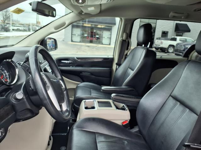 2015 Chrysler Town and Country Touring