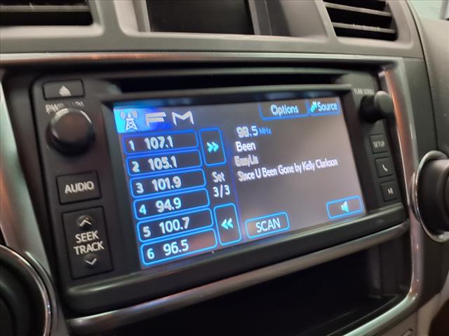 2013 Toyota Highlander SE